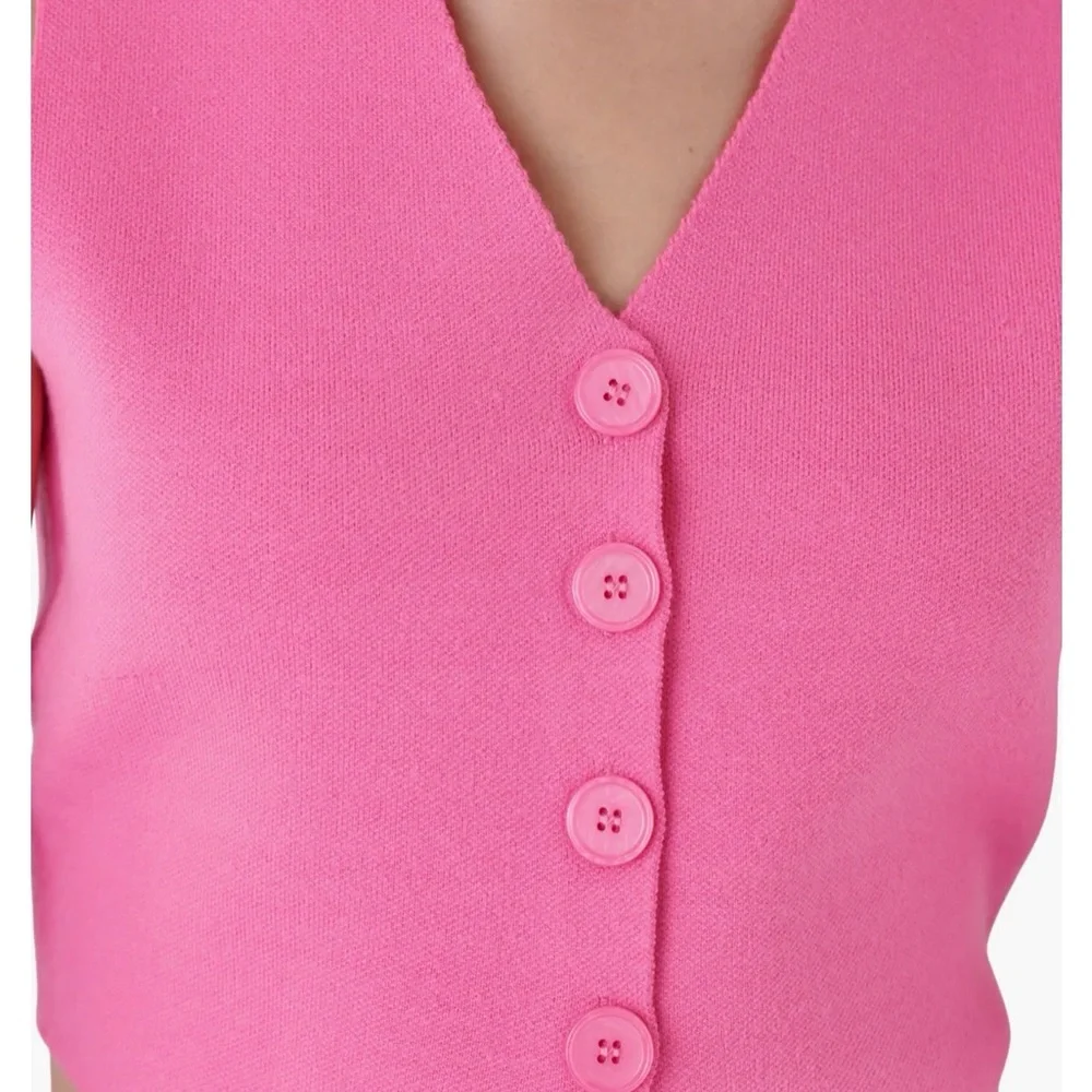 NWT $70 ENDLESS ROSE PINK
SWEATER VEST TOP Women’s size small - Picture 4 of 5